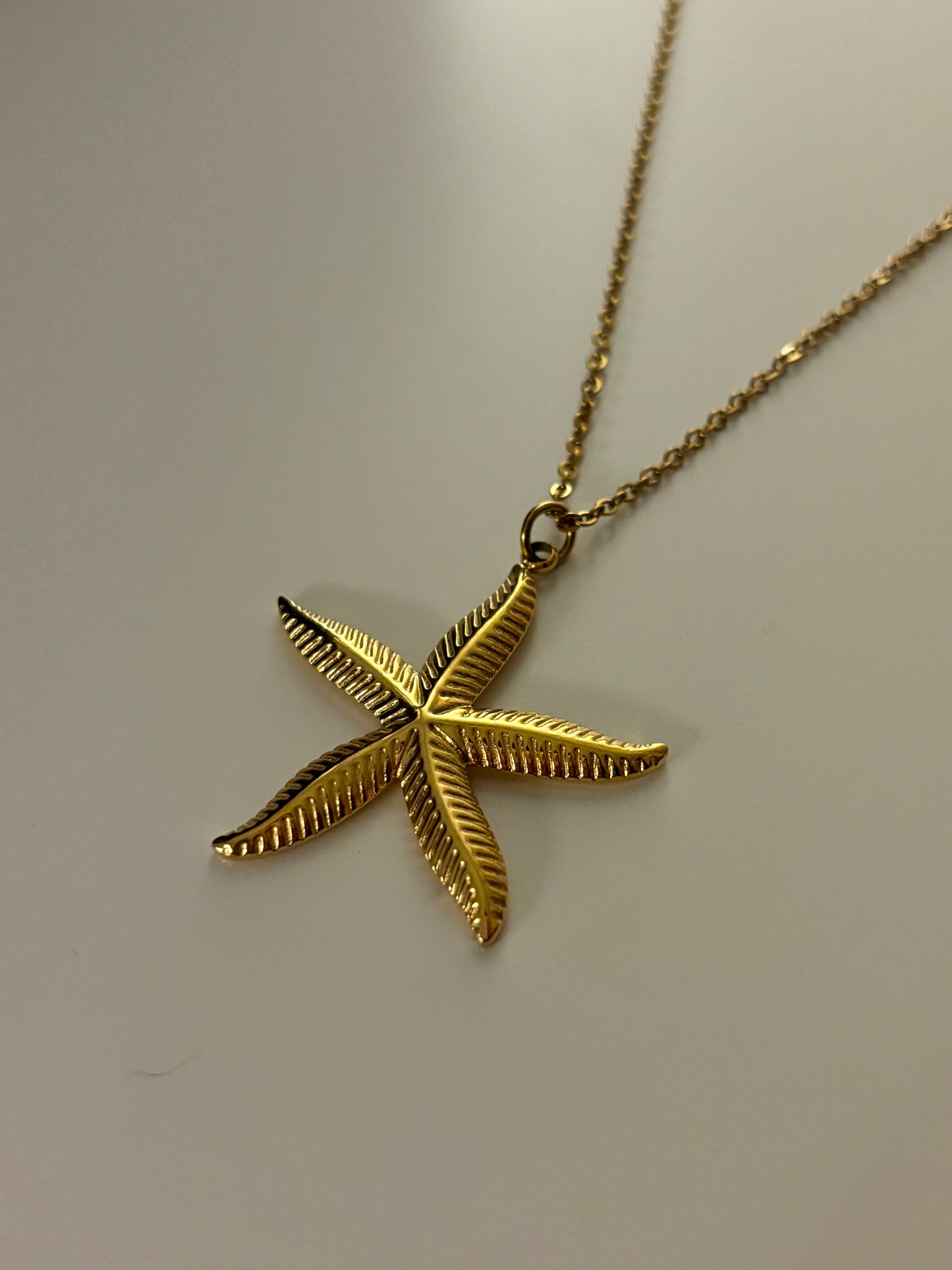 Starfish Pendant Necklace