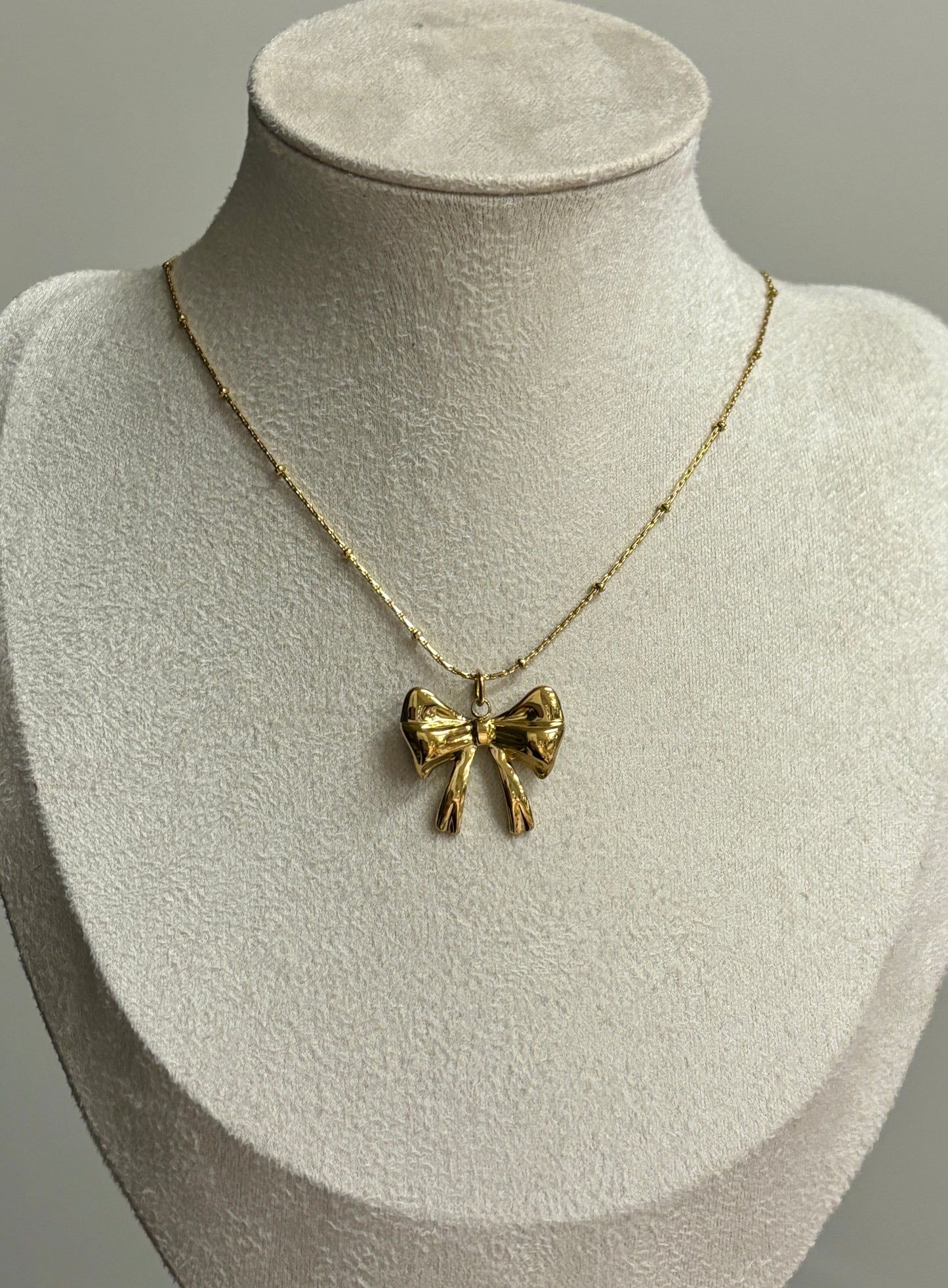 Dainty Bow Necklace