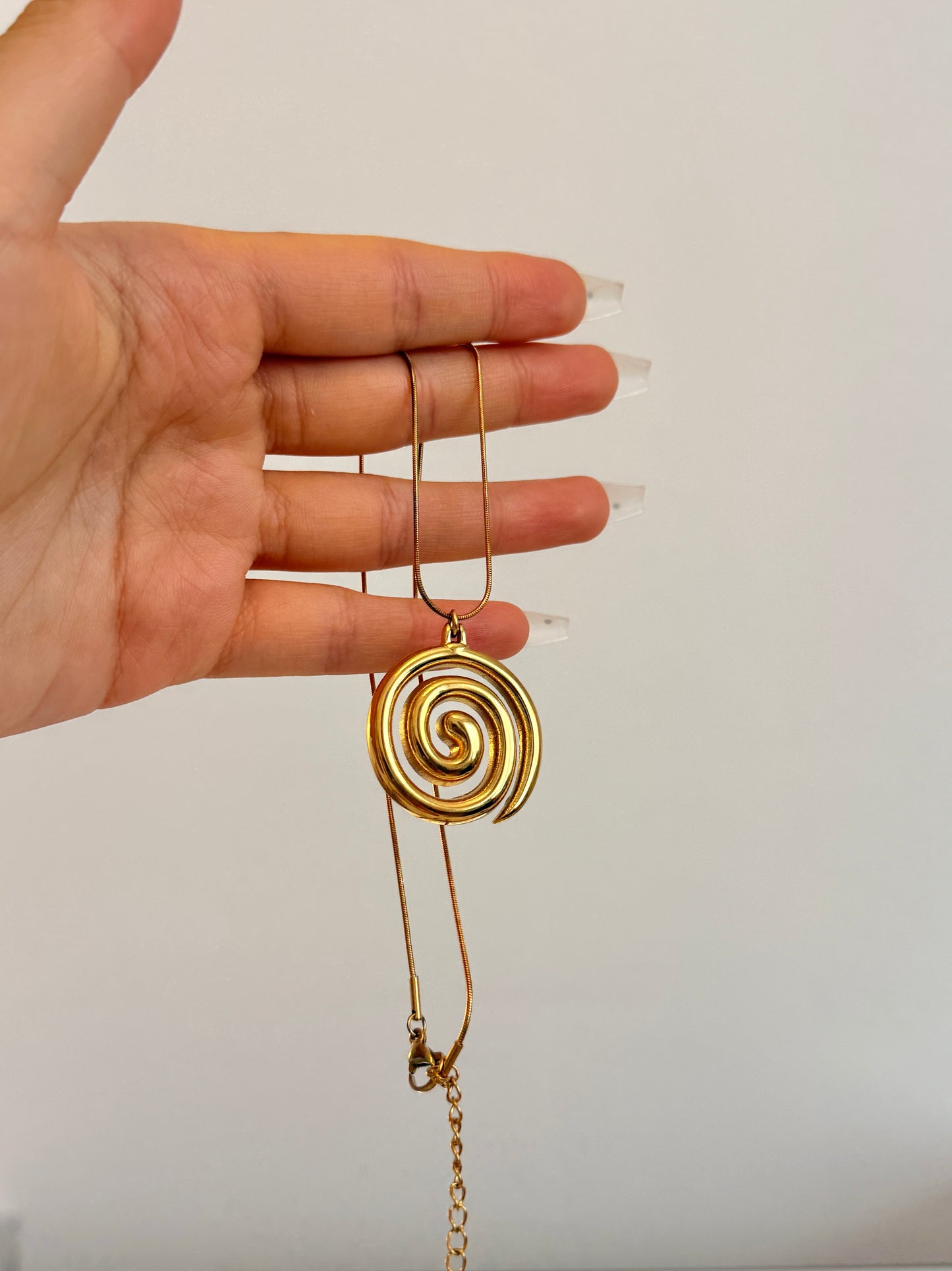 Swirl Pendant Necklace